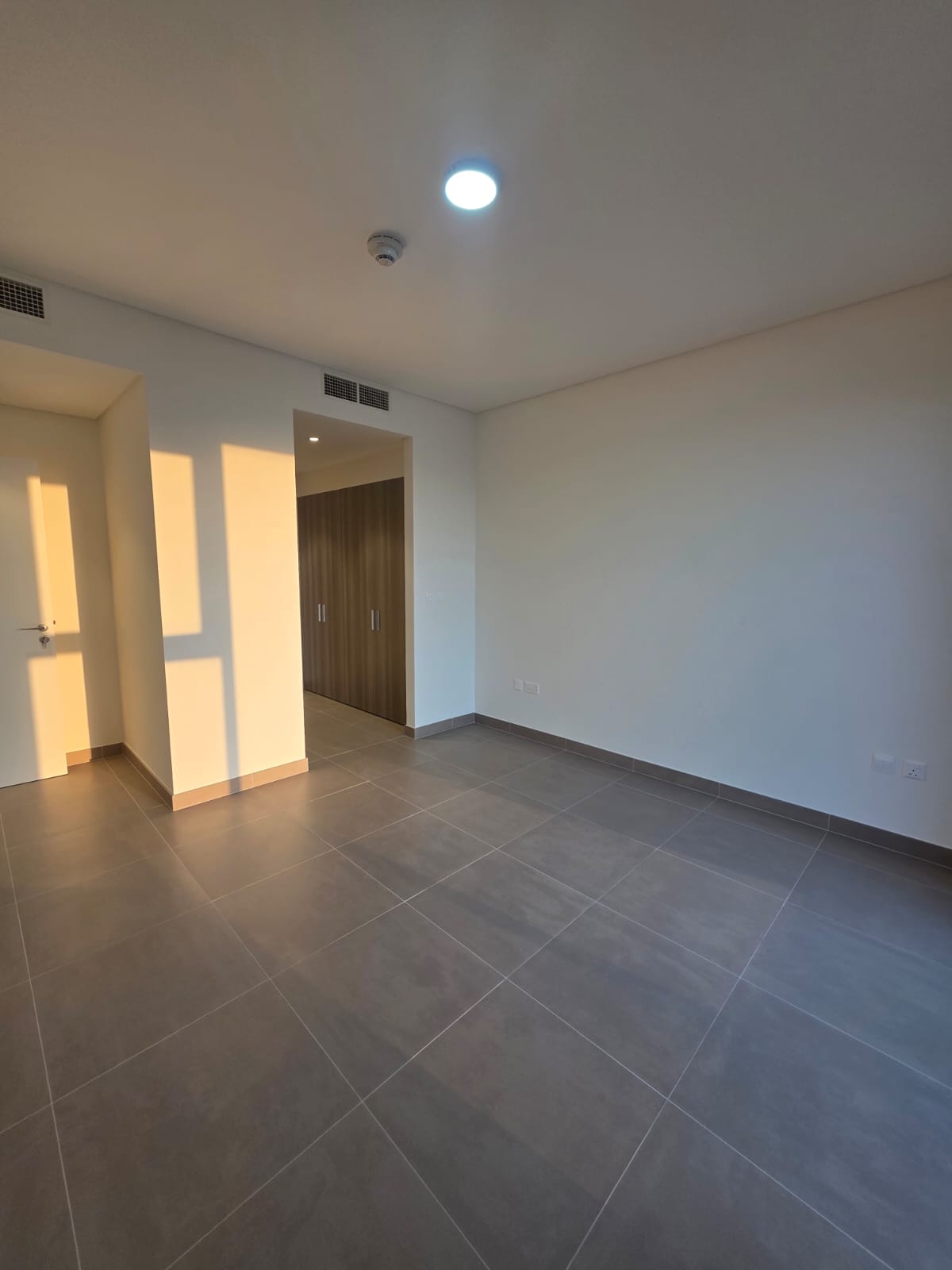 Лучшая цена · Угловые 2BR — Вид на бассейн · Al Murooj Lanes, изображение 4 из 7